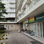 Strategic And Comfortable 2Br Apartment At Gateway Pasteur By Travelio